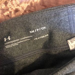 compression capri leggings